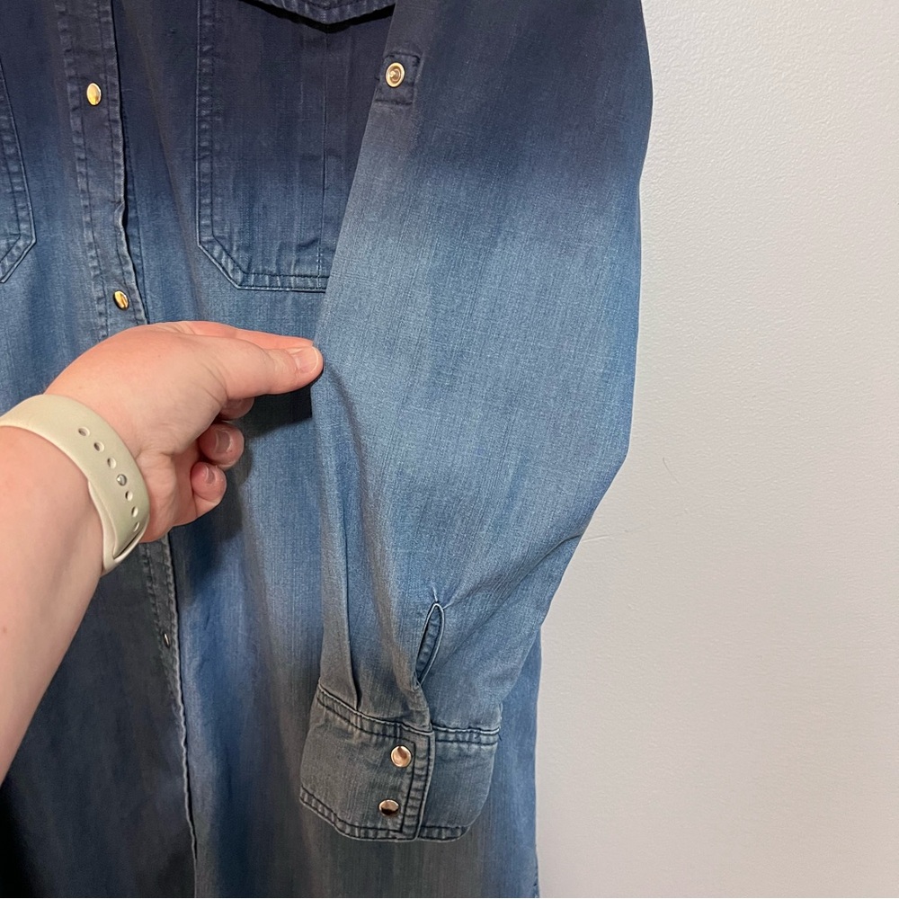 Woman’s Buddy Basics Denim Snap Front Dress Size S - Picture 4 of 7
